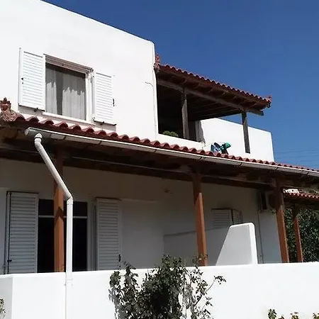 Apartament γκαρσονιέρα