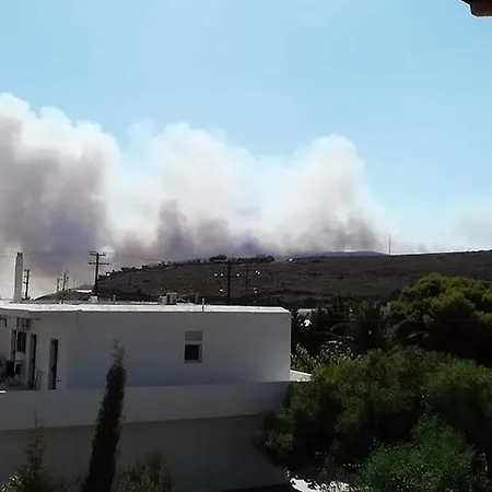 아파트 γκαρσονιέρα *